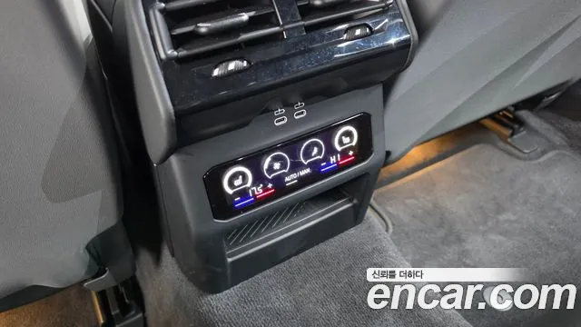 BMW 5 Series — Фото автомобиля 25