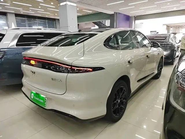 IM Motors LS6 — Фото автомобиля 6
