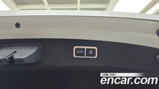 Genesis G80 Бензин 2.5 турбо 2WD — Фото автомобиля 30