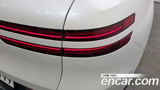 Genesis GV70 2.5T Бензин 2WD — Фото автомобиля 19