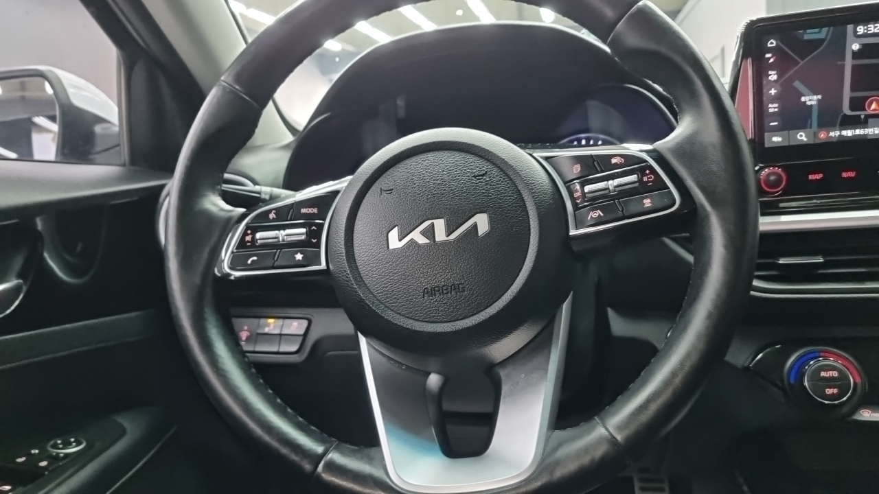 Kia K3 2nd Gen — Фото автомобиля 12
