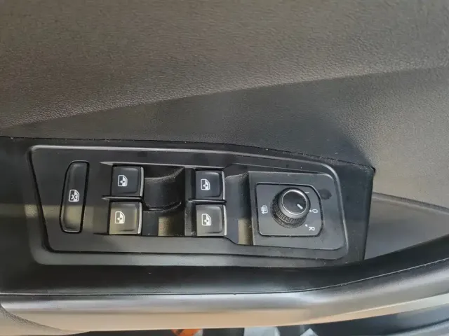 Volkswagen Volkswagen T-ROC 2021 280TSI DSG 2WD Elite Connected — Фото автомобиля 11