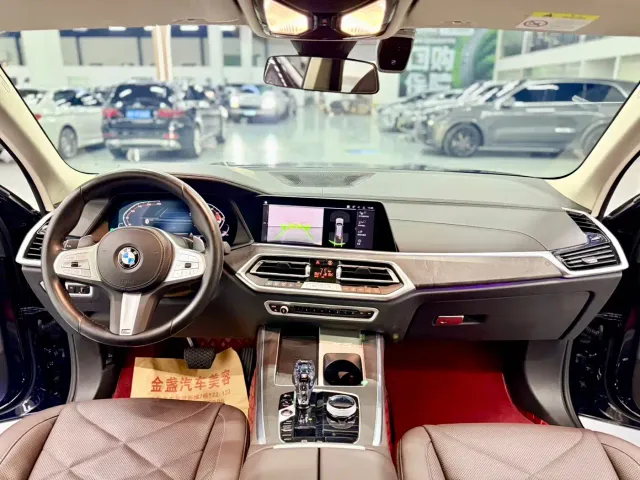 BMW X5 — Фото автомобиля 10