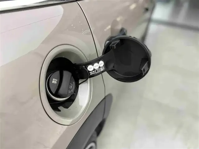 MINI Hatch — Фото автомобиля 29