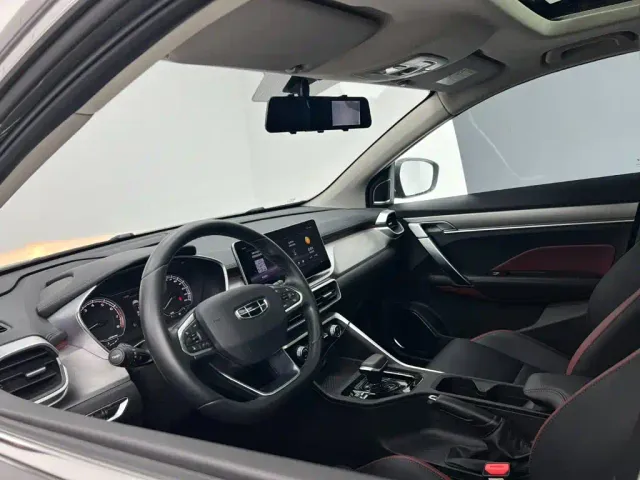 Geely Binyue — Фото автомобиля 13