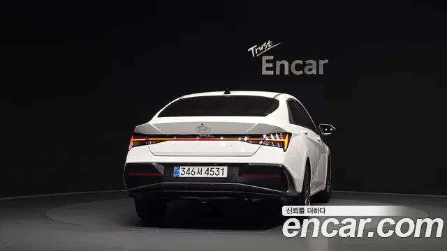 Hyundai Avante — Фото автомобиля 4