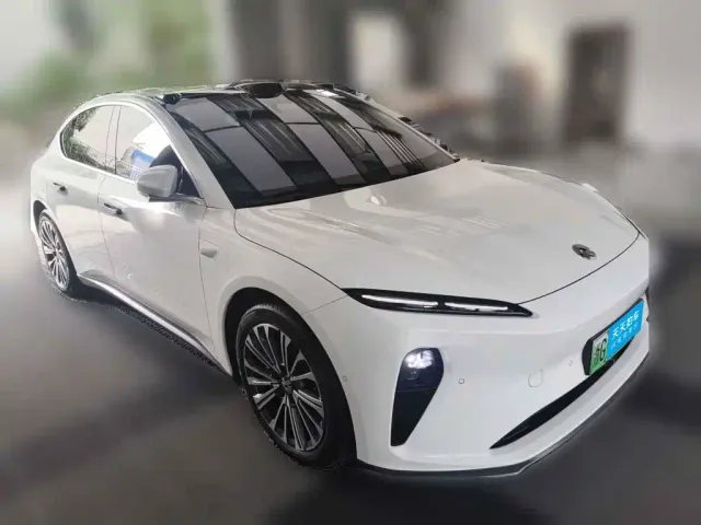 Nio ET5 — Фото автомобиля 3