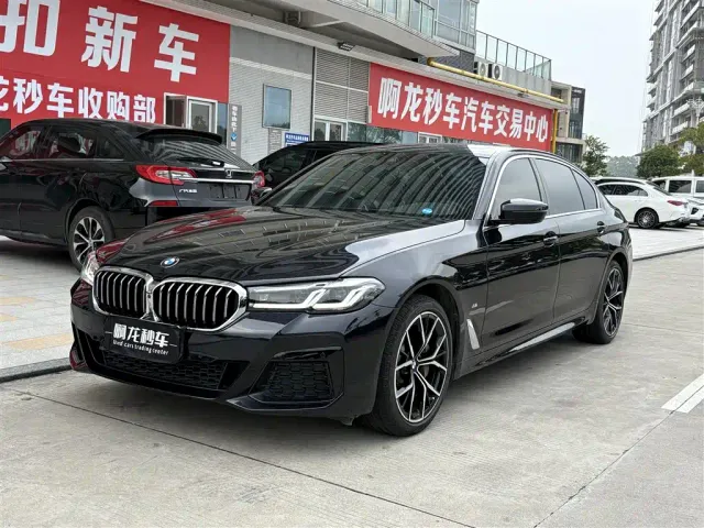 Фотография автомобиля — BMW 5 Series