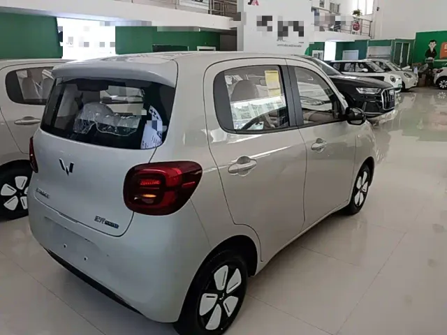 Wuling Hongguang Mini EV — Фото автомобиля 6
