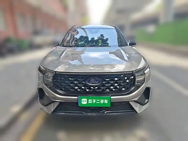 Ford Edge — Фото автомобиля 23
