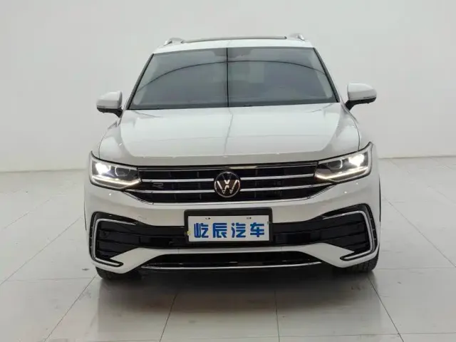 Volkswagen Tiguan L — Фото автомобиля 2