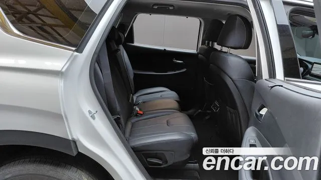 Hyundai Santafe Новый Santa Fe Бензин 2.5T 2WD — Фото автомобиля 11