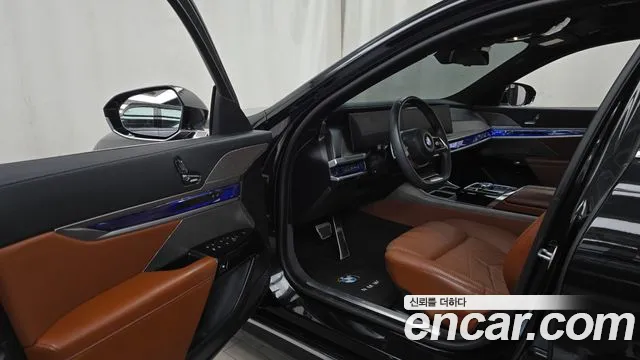 BMW 7-Series 7 серия (G70) 740i sDrive Design Pure Excellence — Фото автомобиля 10