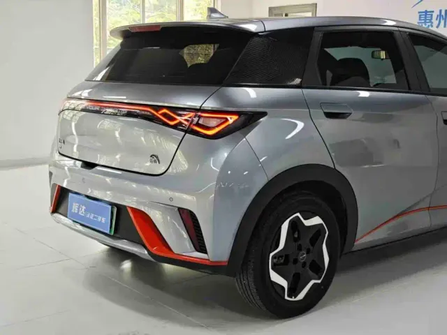 BYD Dolphin — Фото автомобиля 17
