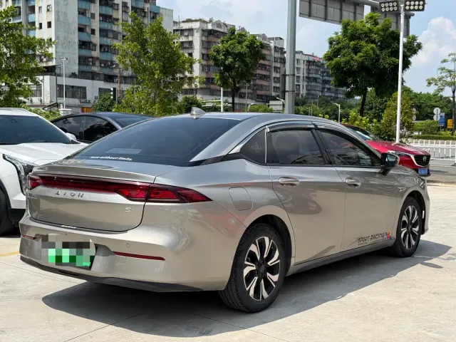GAC Aion S — Фото автомобиля 6