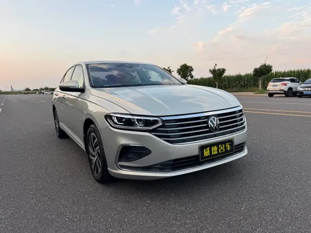 Volkswagen Lavida — Фото автомобиля 2