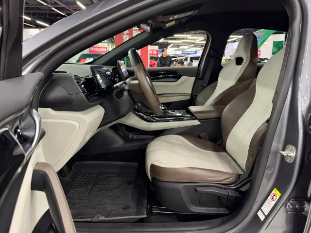 BYD Qin PLUS — Фото автомобиля 19