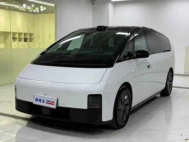 Фотография автомобиля — Li Auto MEGA