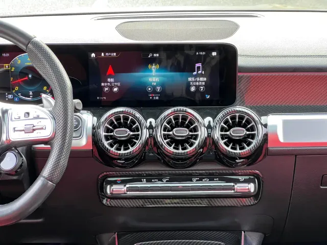 Mercedes-Benz GLB AMG — Фото автомобиля 13