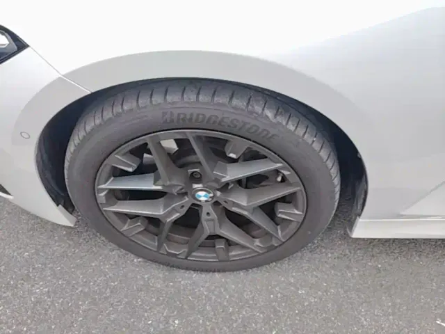BMW 3 Series — Фото автомобиля 22