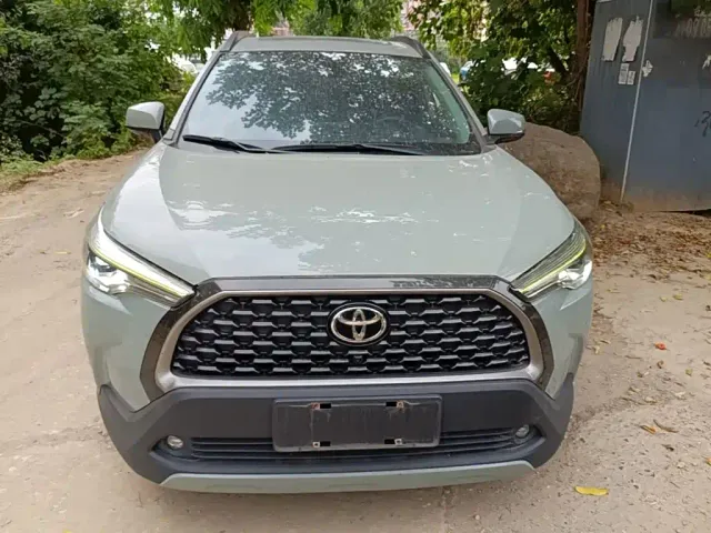 Toyota Corolla Cross — Фото автомобиля 2