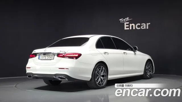 Mercedes-Benz E-Class W213 — Фото автомобиля 2