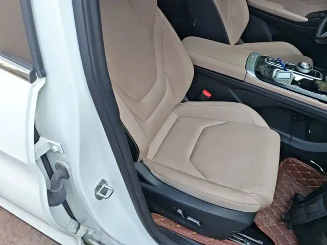 JAC Motors JAC QX PHEV — Фото автомобиля 24