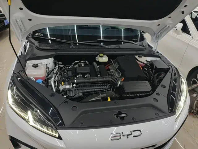 BYD Seal 06 — Фото автомобиля 19