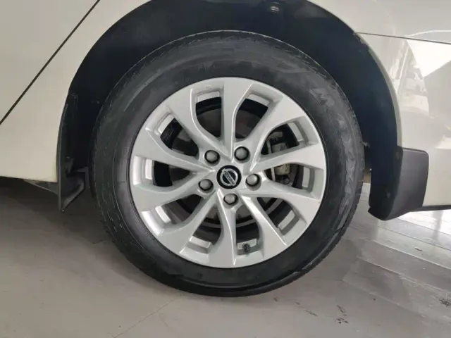 Nissan Sylphy — Фото автомобиля 6