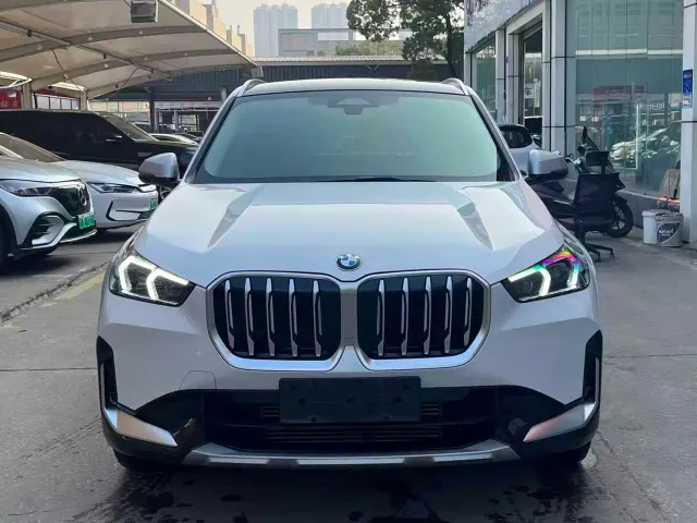 BMW X1 — Фото автомобиля 2