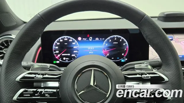Mercedes-Benz GLB-Class — Фото автомобиля 13