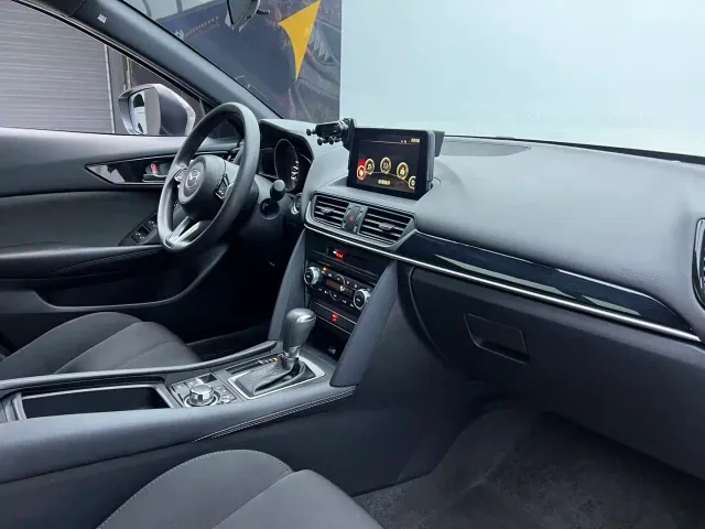Mazda CX-4 — Фото автомобиля 19