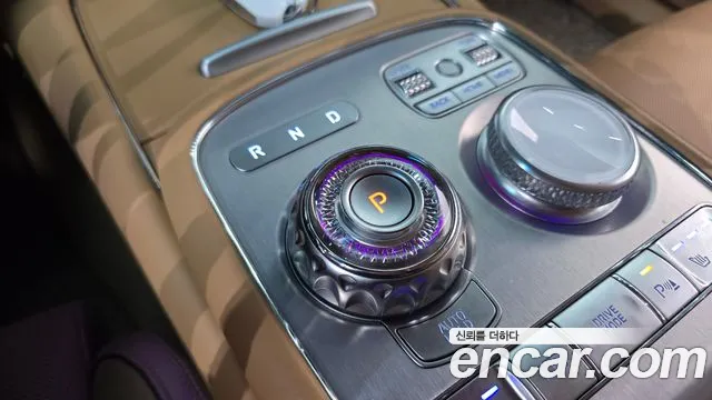 Genesis G90 Бензин 3.5 турбо AWD — Фото автомобиля 9