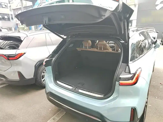 Nio ES6 — Фото автомобиля 18