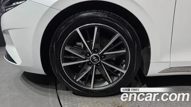 Hyundai Grandeur New — Фото автомобиля 5