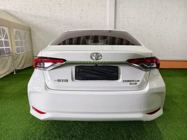 Toyota Corolla — Фото автомобиля 5