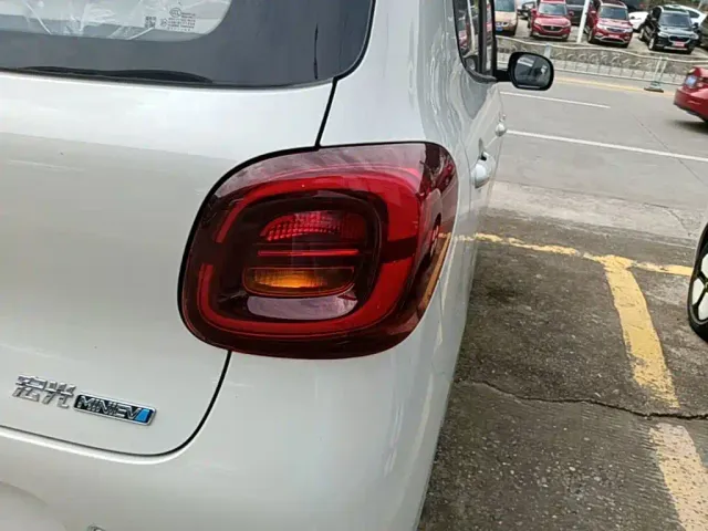 Wuling Hongguang Mini EV — Фото автомобиля 7