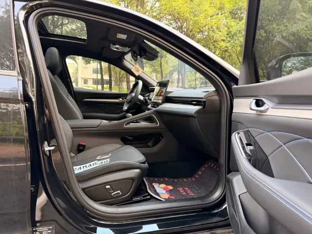 Geely Xingrui — Фото автомобиля 4
