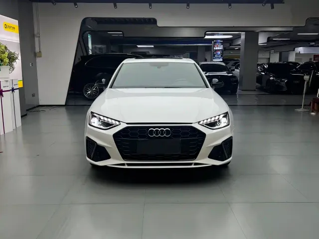 Audi A4L — Фото автомобиля 2