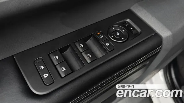 Kia Tasman Tasman 2.5T Бензин 4WD — Фото автомобиля 25