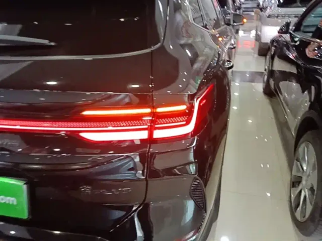 BYD Song PLUS — Фото автомобиля 7
