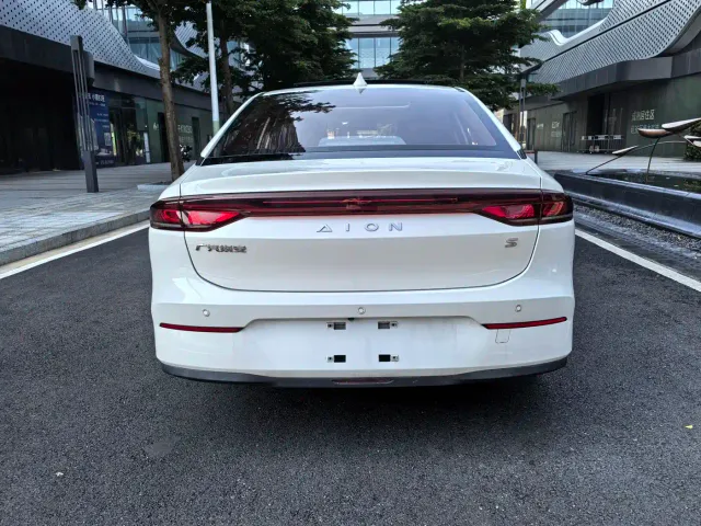 GAC Aion S — Фото автомобиля 5