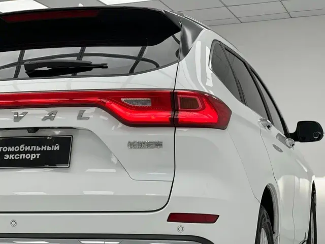 Haval M6 — Фото автомобиля 9
