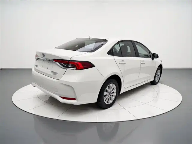 Toyota Corolla — Фото автомобиля 6