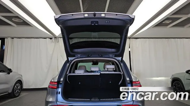 Genesis GV70 — Фото автомобиля 26