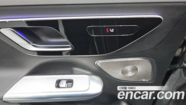 Mercedes-Benz EQE — Фото автомобиля 16