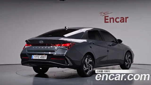 Hyundai Avante CN7 — Фото автомобиля 2