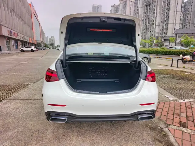 Mercedes-Benz C-Class — Фото автомобиля 18