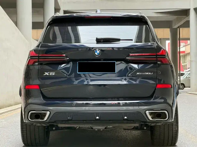 BMW X5 — Фото автомобиля 4