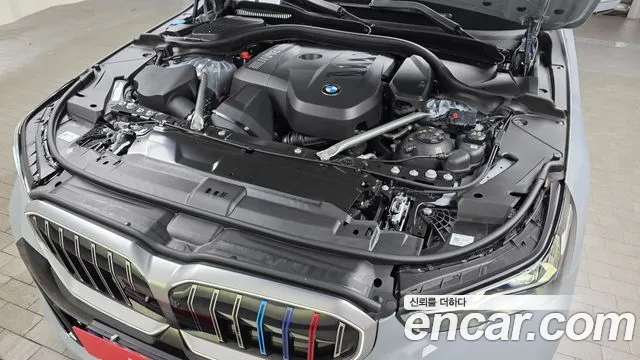 BMW 5-Series 5 серия (G60) 530i xDrive M Sport — Фото автомобиля 6